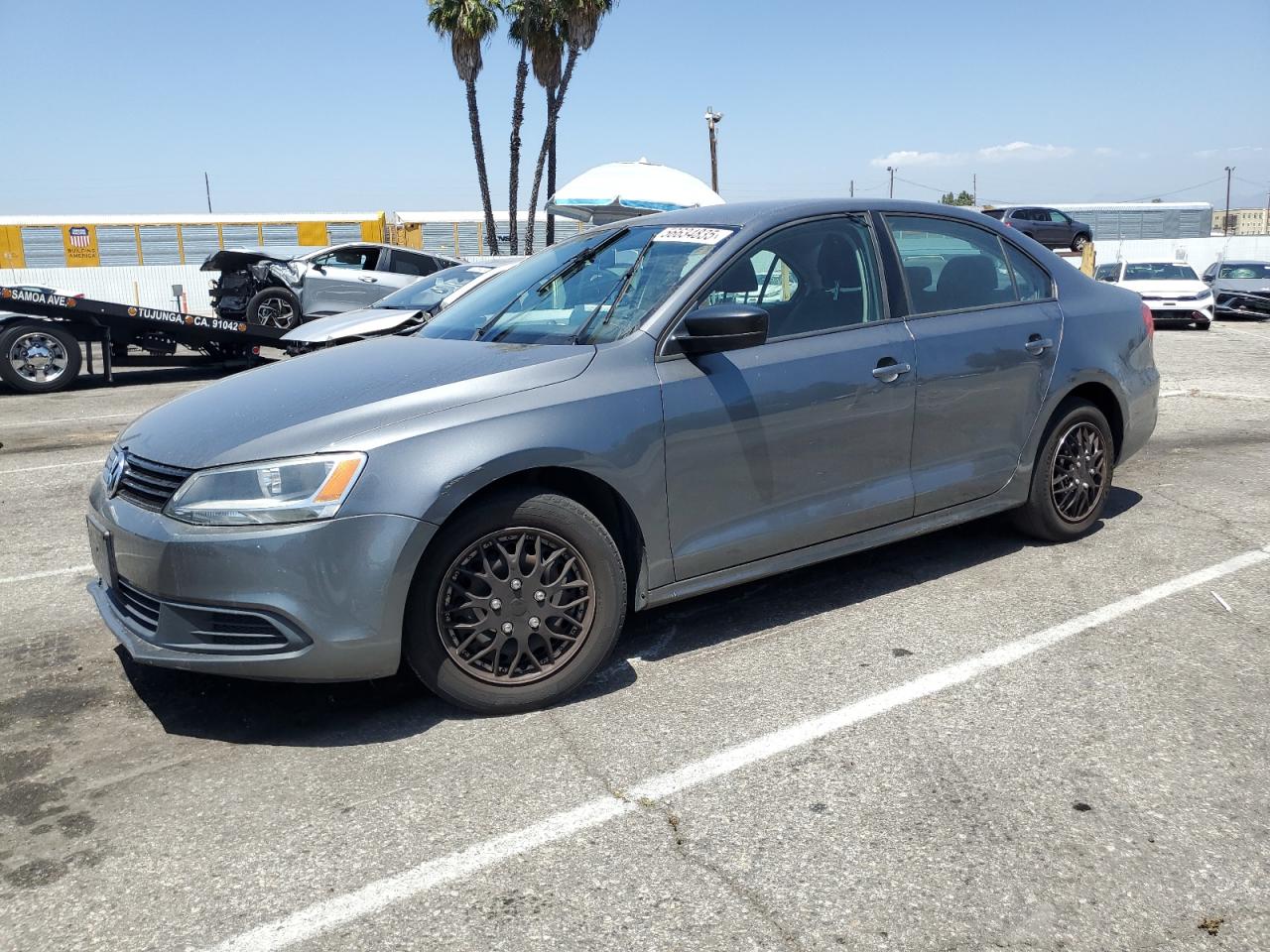 VOLKSWAGEN JETTA BASE 2012