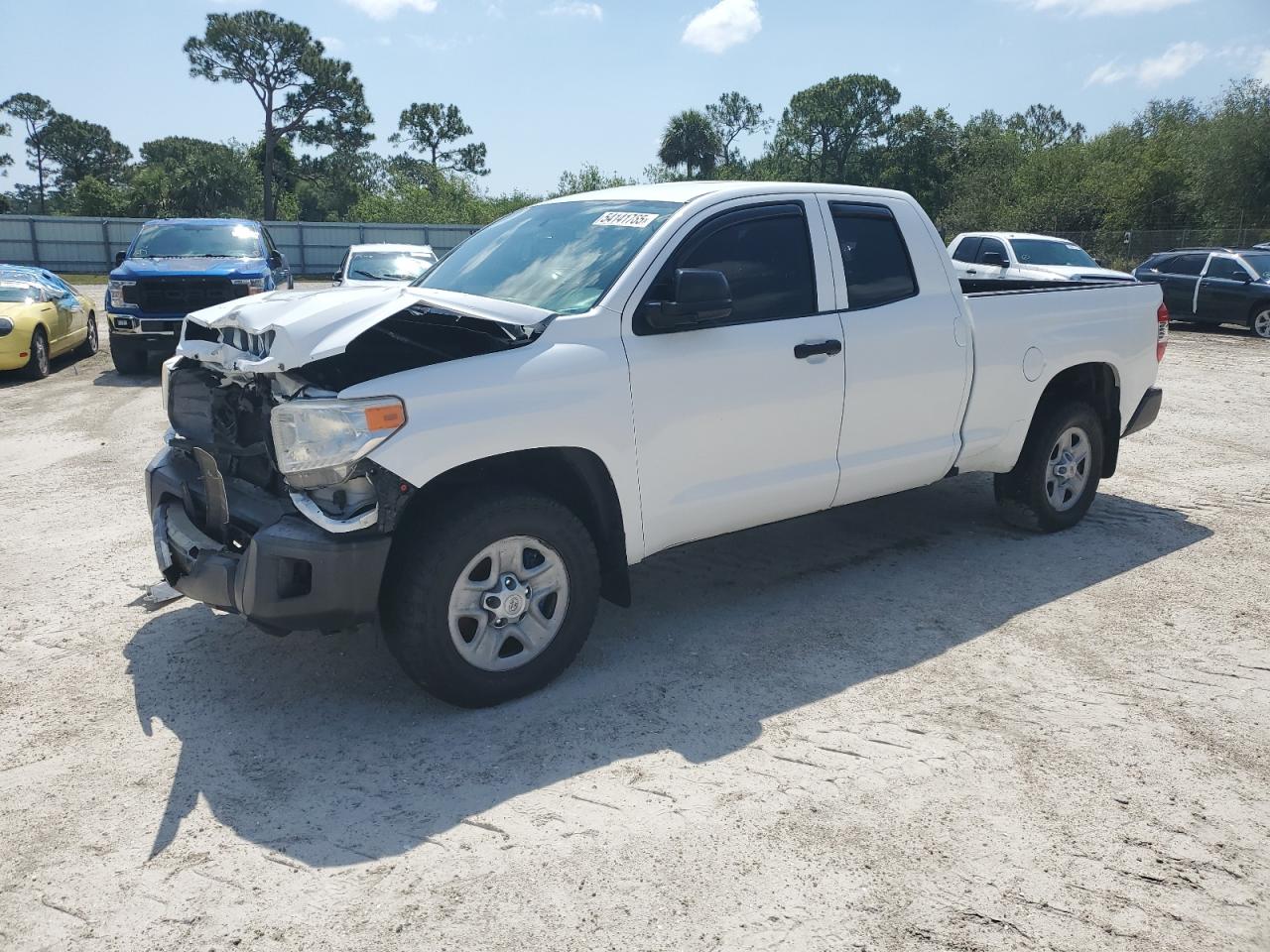 TOYOTA TUNDRA DOU 2017