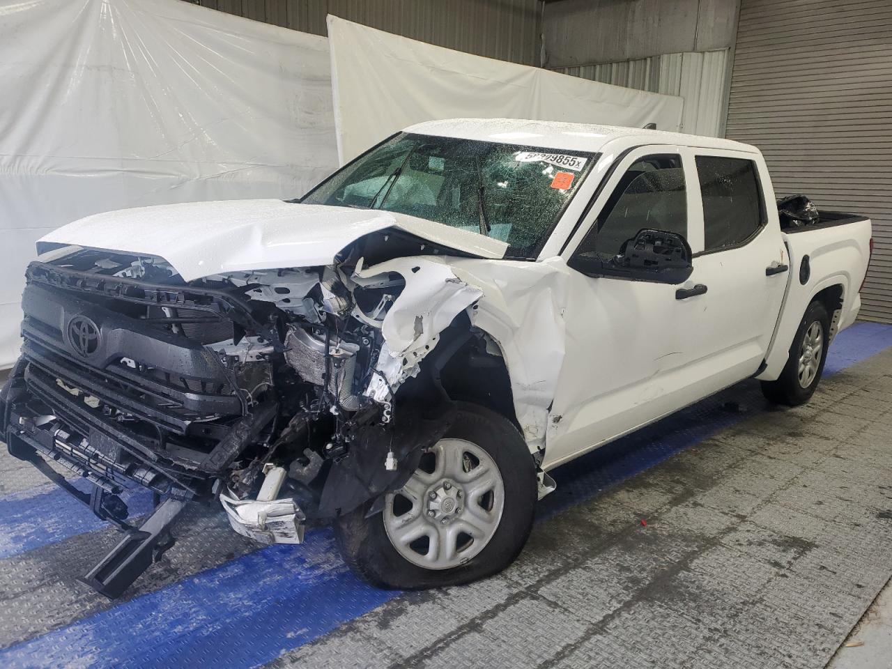 TOYOTA TUNDRA CRE 2025