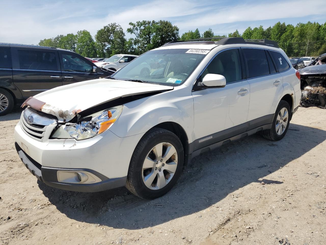 SUBARU OUTBACK 2011