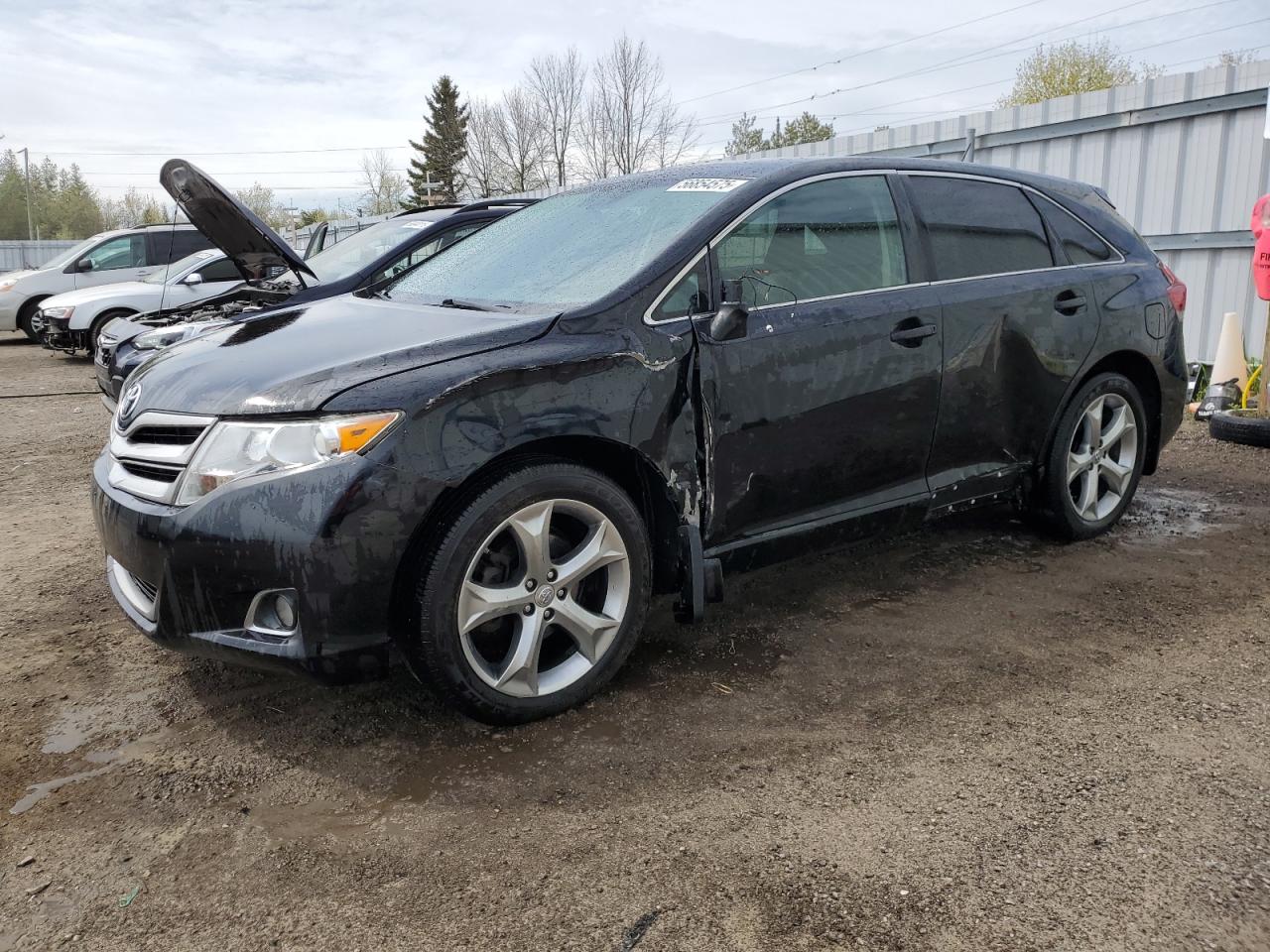 TOYOTA VENZA XLE 2016