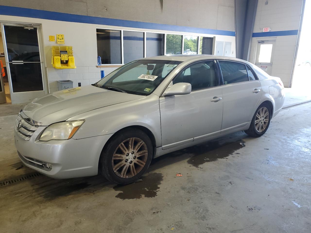 TOYOTA AVALON XL 2006