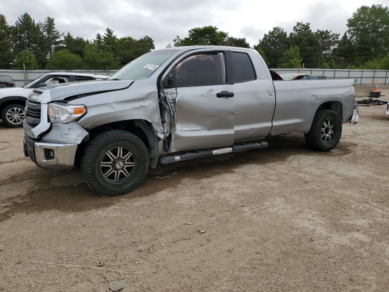 TOYOTA TUNDRA DOU 2014