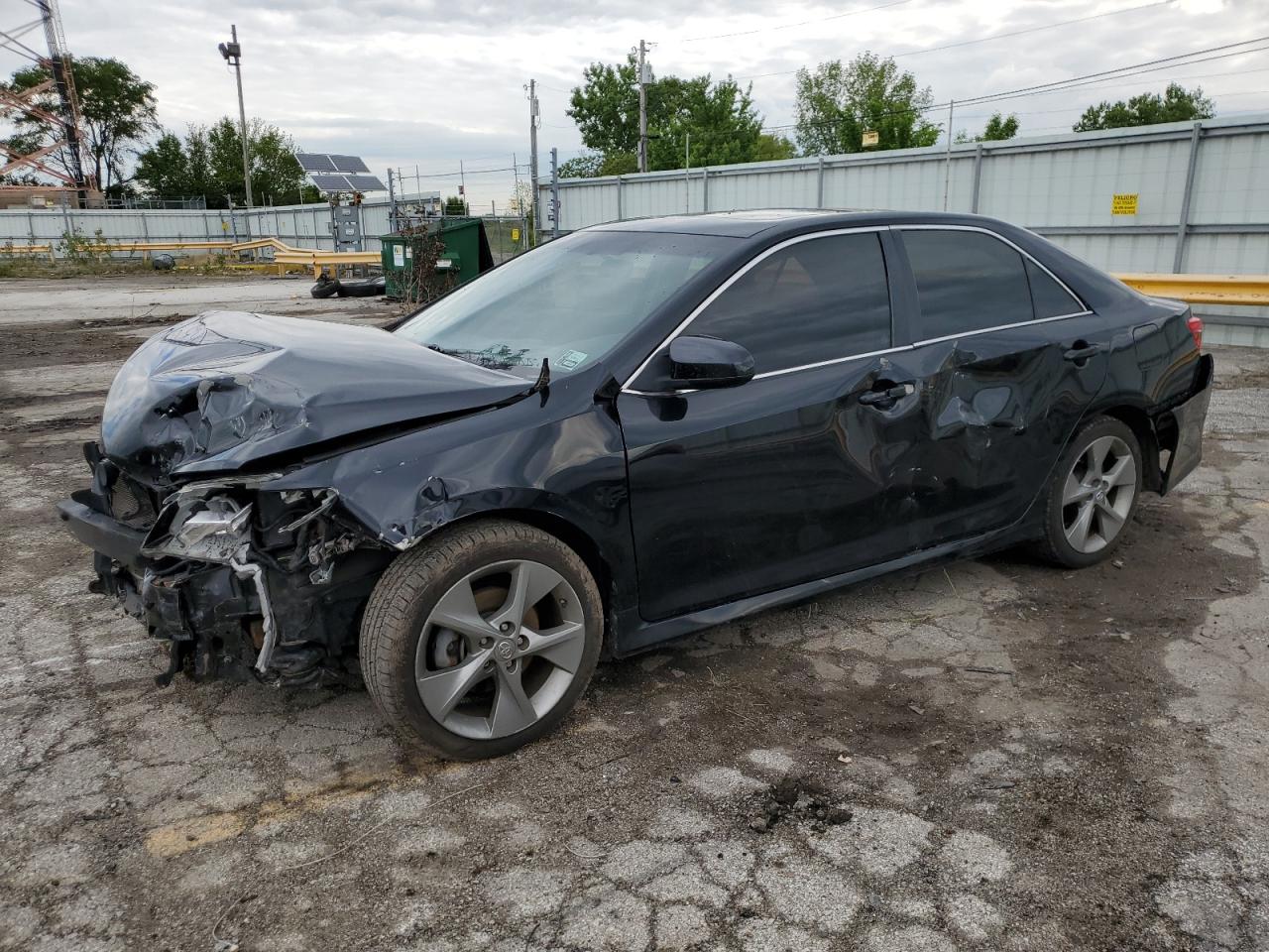 TOYOTA CAMRY BASE 2012