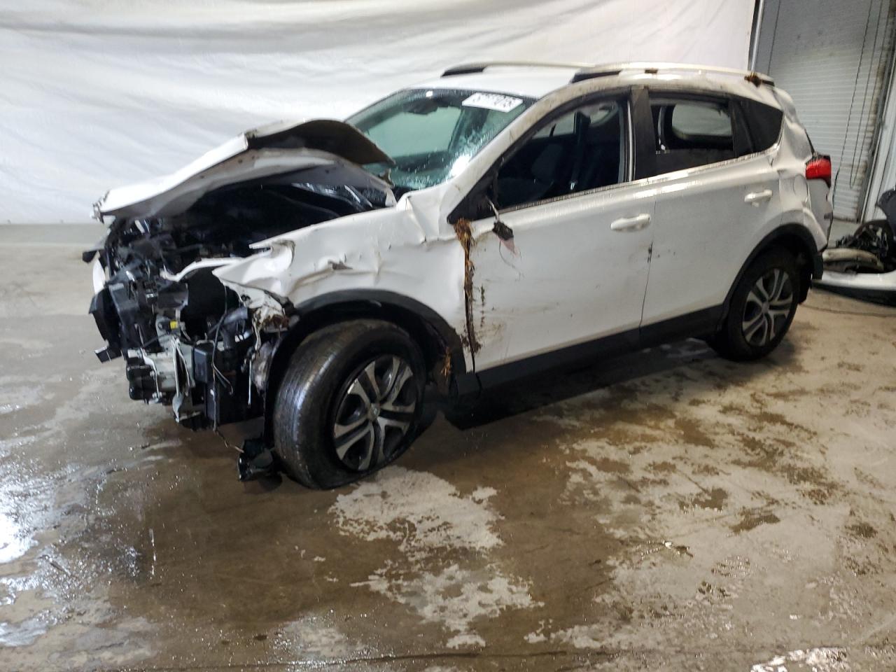 TOYOTA RAV4 LE 2017
