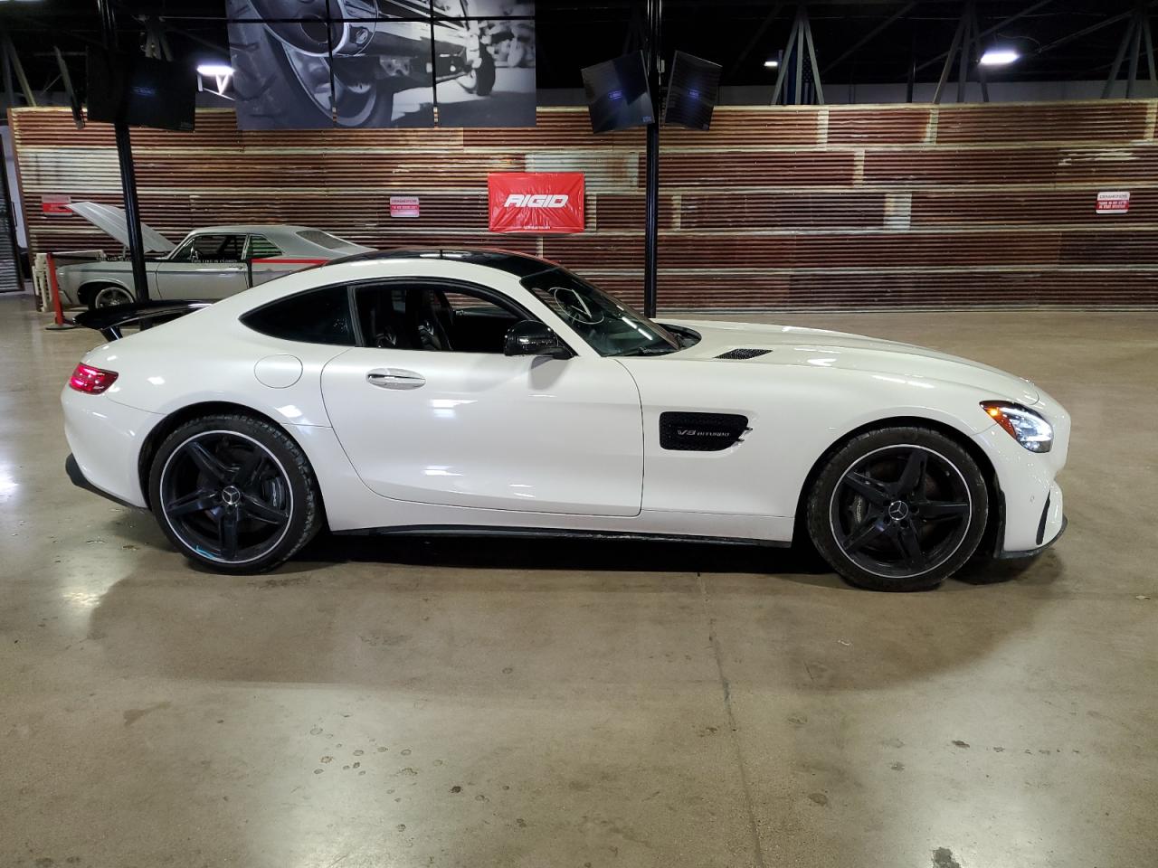 MERCEDES-BENZ AMG GT 2020