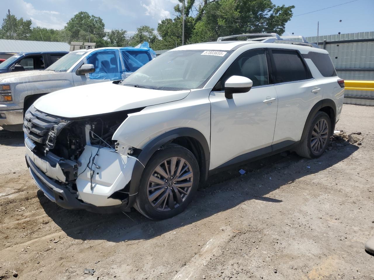 NISSAN PATHFINDER 2023