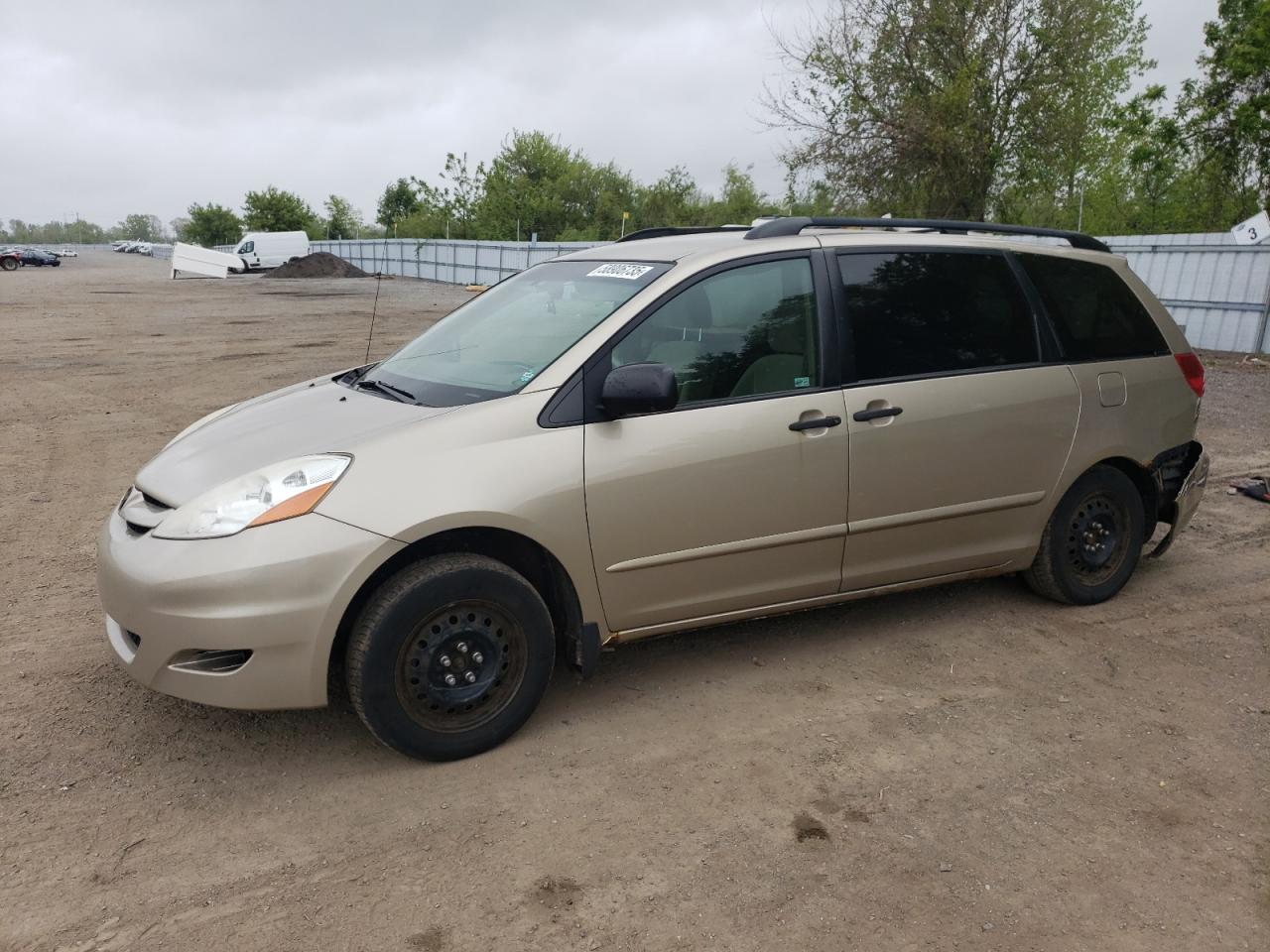 TOYOTA SIENNA CE 2009