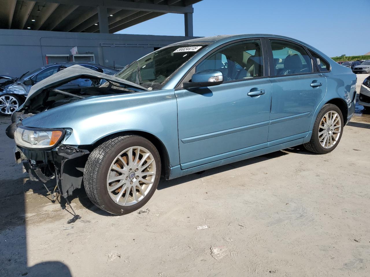 VOLVO S40 2.4I 2010