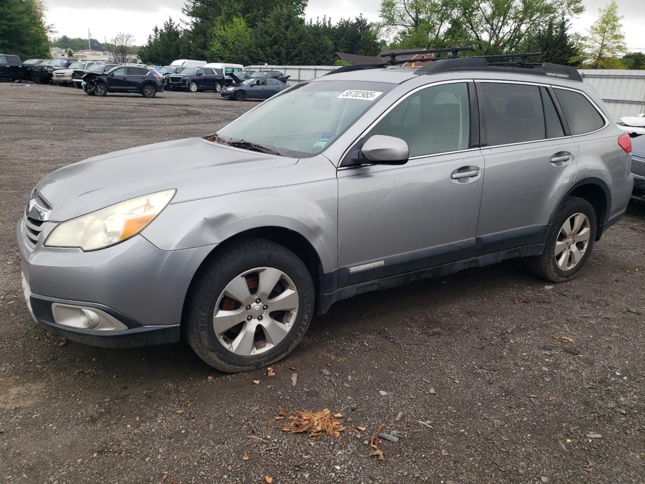 SUBARU OUTBACK 3. 2011