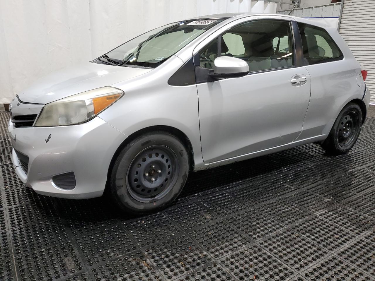 TOYOTA YARIS 2013