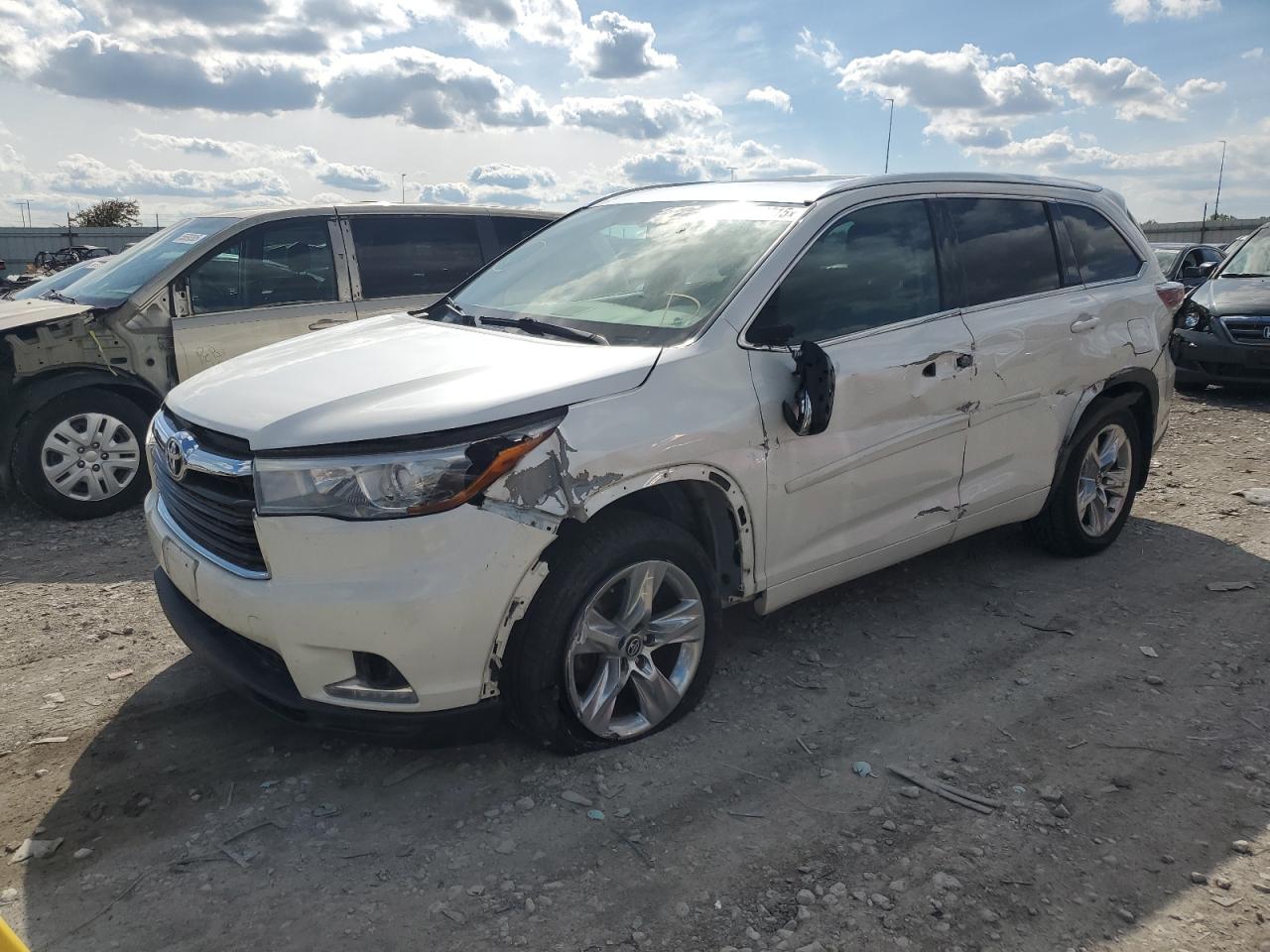 TOYOTA HIGHLANDER 2016