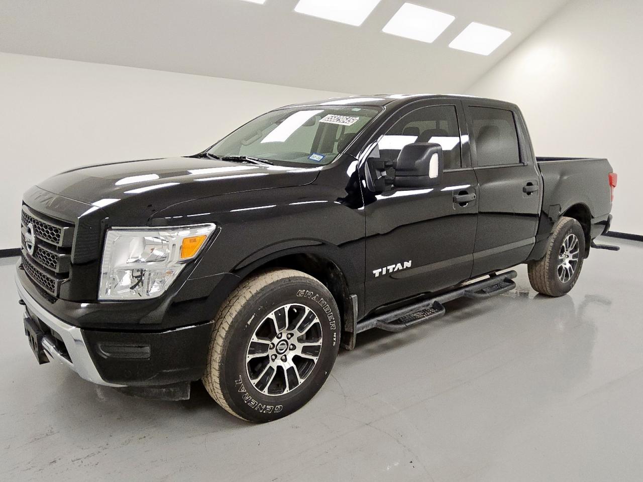 NISSAN TITAN SV 2022