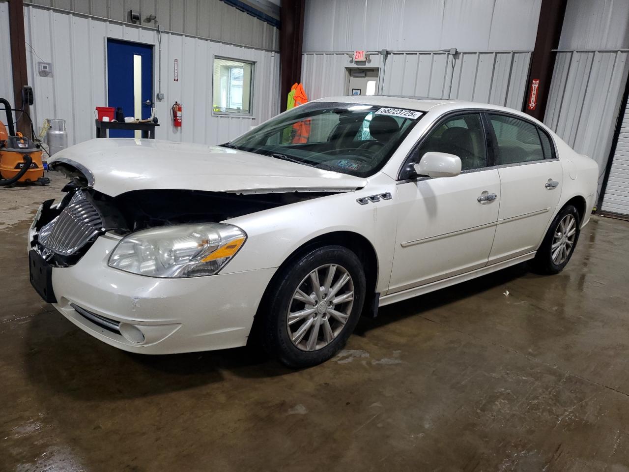 BUICK LUCERNE CX 2011