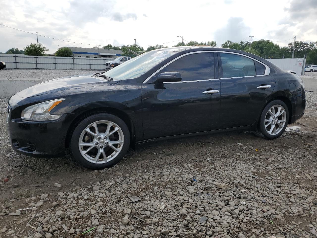 NISSAN MAXIMA S 2012