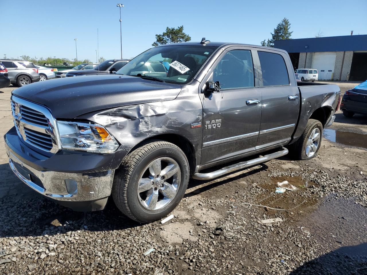 RAM 1500 SLT 2017