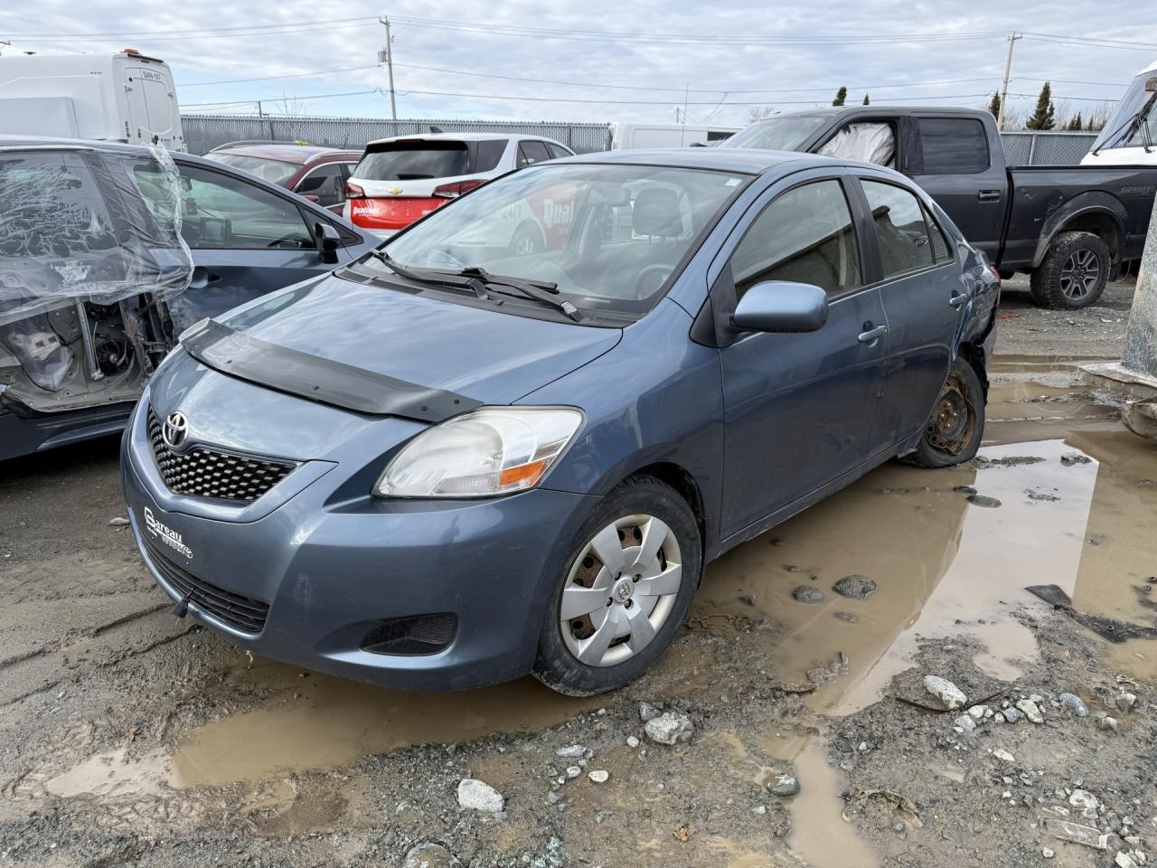 TOYOTA YARIS 2012