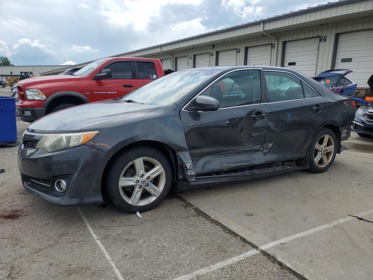 TOYOTA CAMRY L 2014