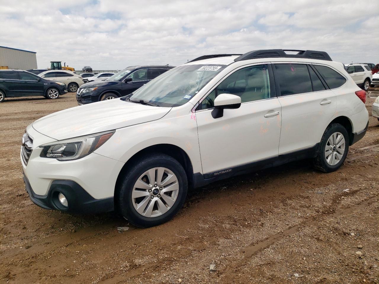 SUBARU OUTBACK 2. 2018