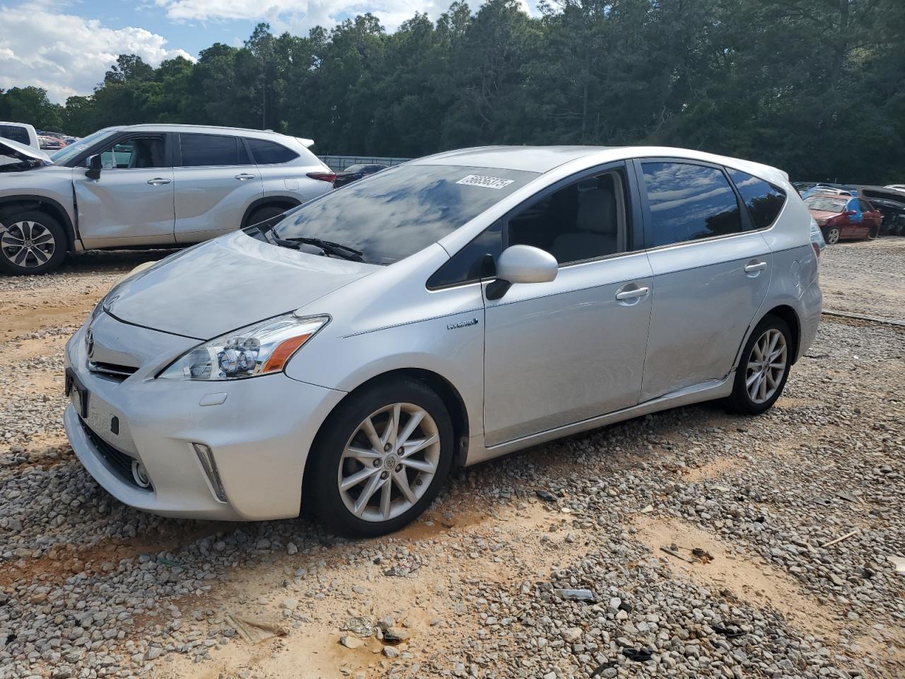 TOYOTA PRIUS V 2012