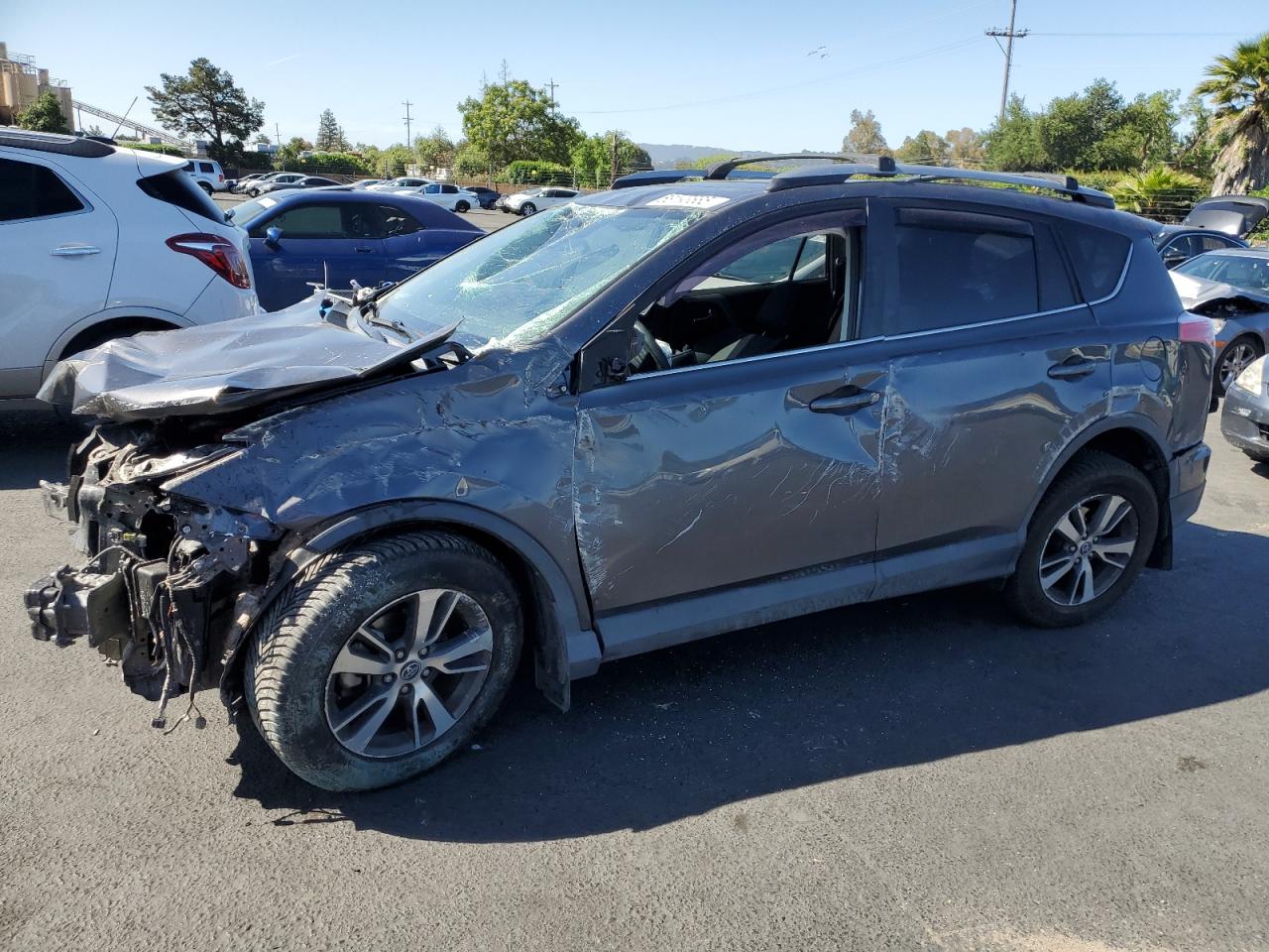 TOYOTA RAV4 XLE 2017
