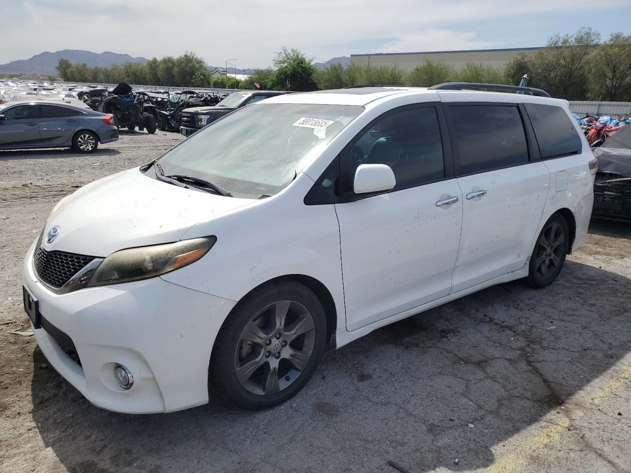 TOYOTA SIENNA SPO 2015
