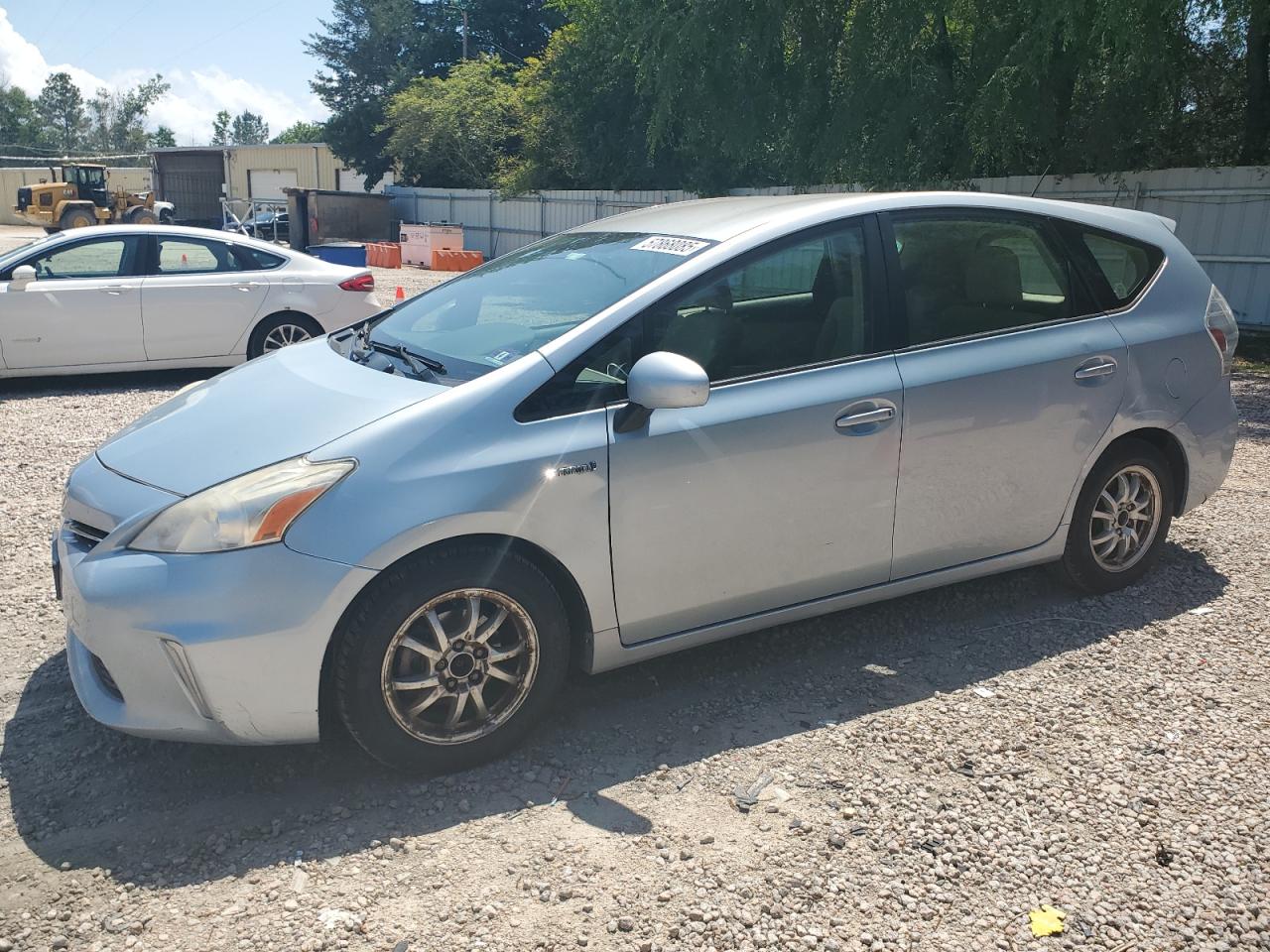 TOYOTA PRIUS V 2013