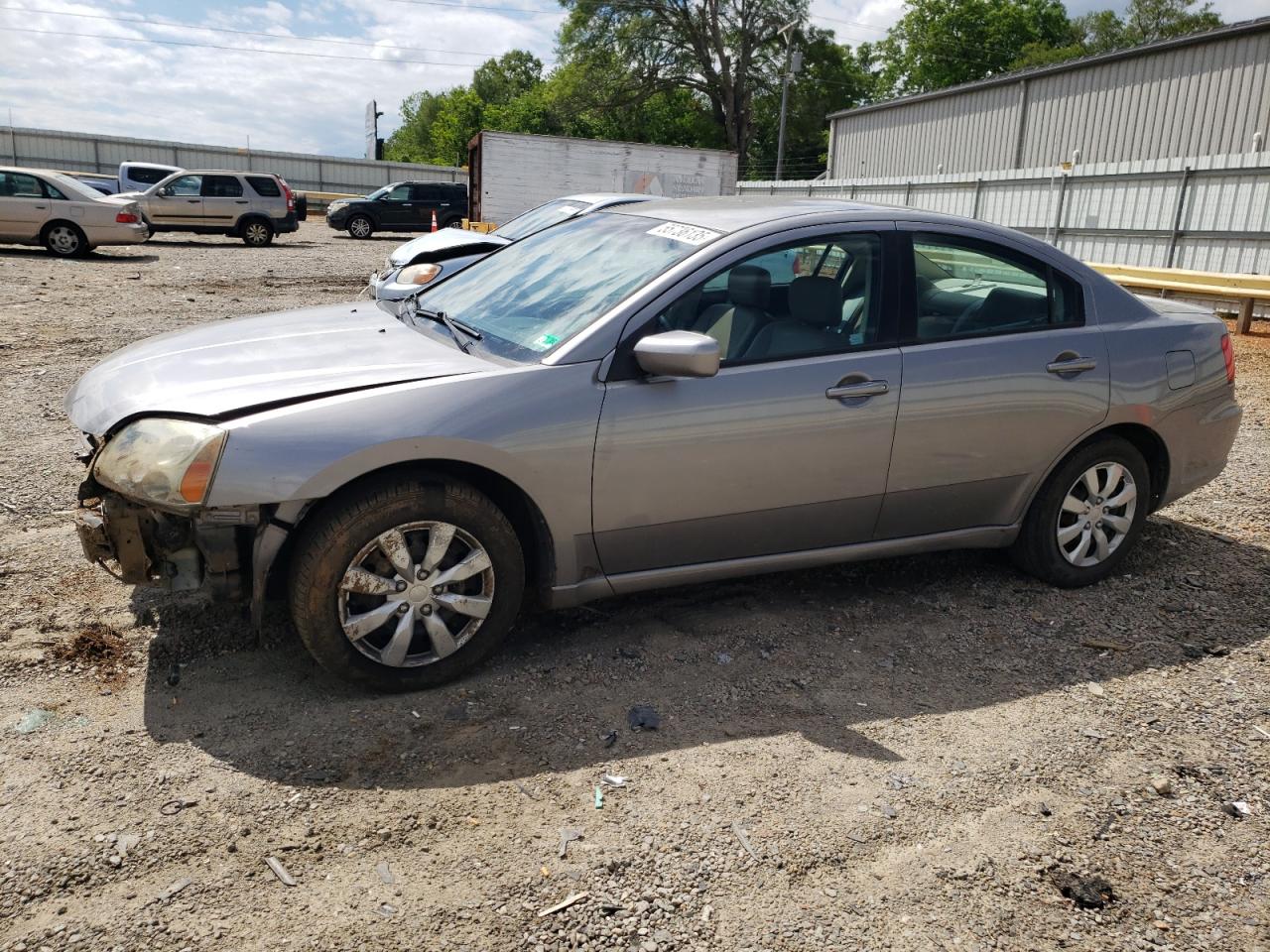 MITSUBISHI GALANT ES 2009