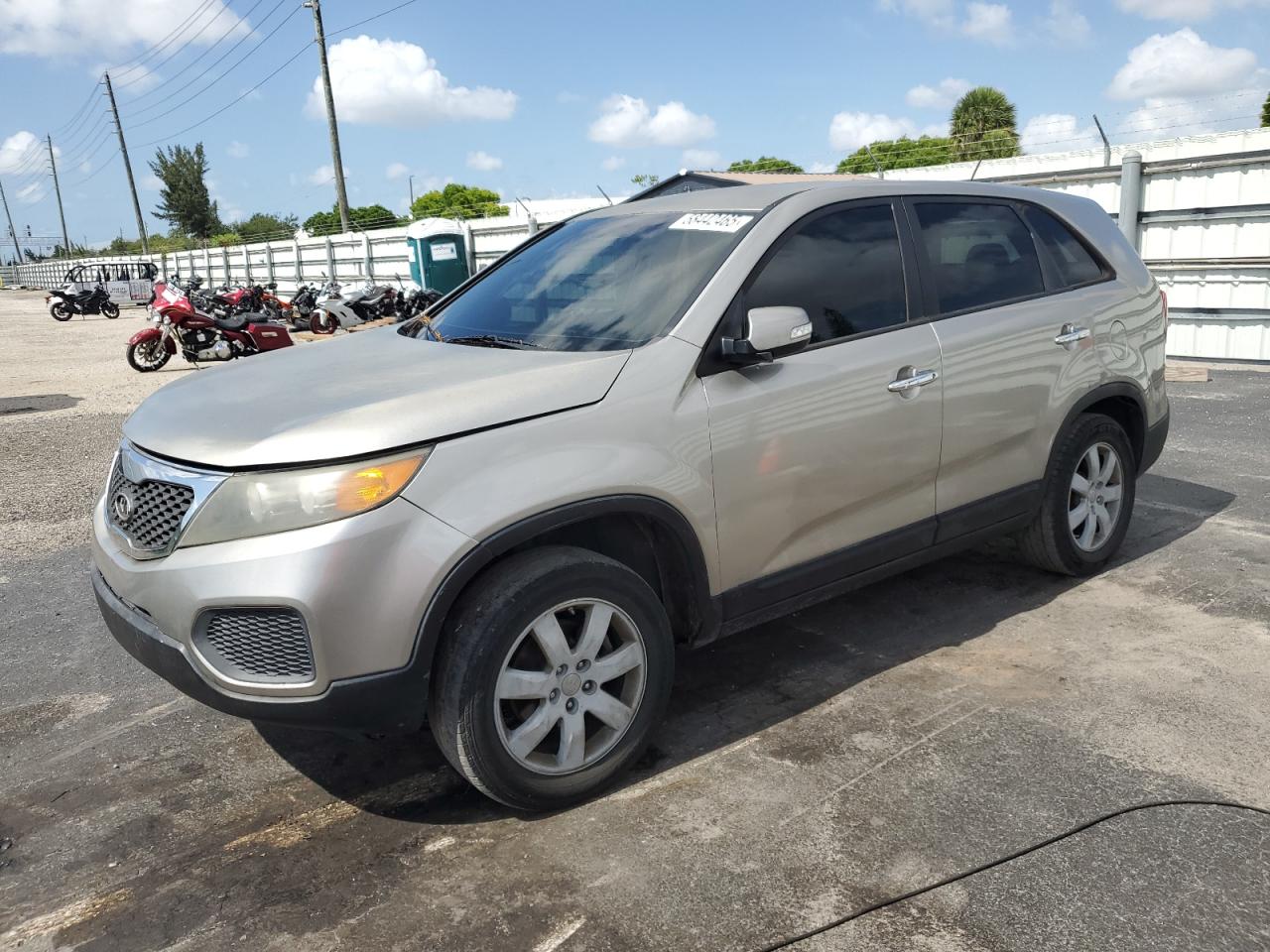 KIA SORENTO LX 2013