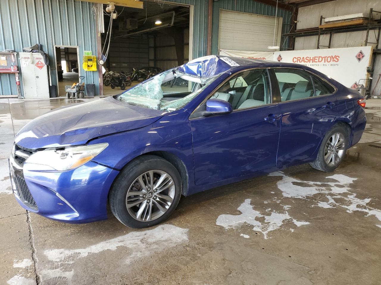 TOYOTA CAMRY LE 2015