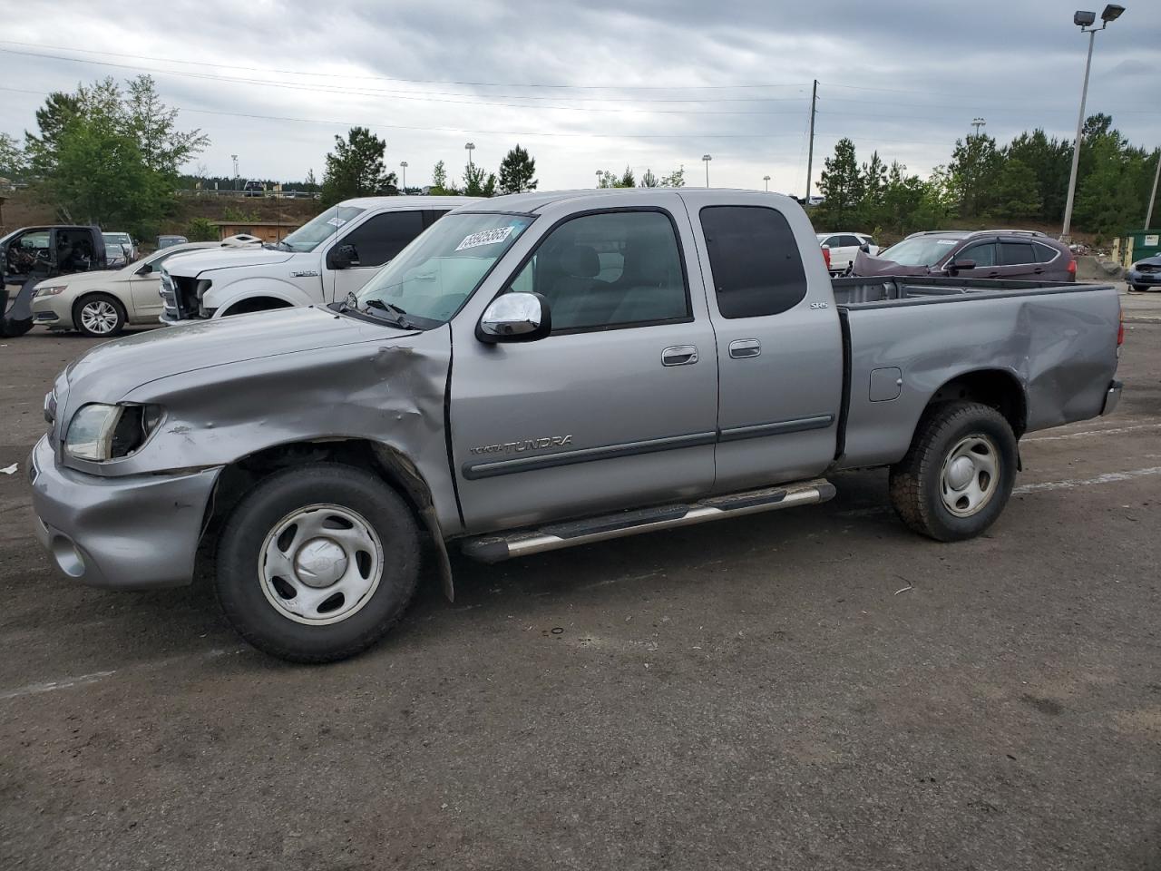TOYOTA TUNDRA ACC 2004