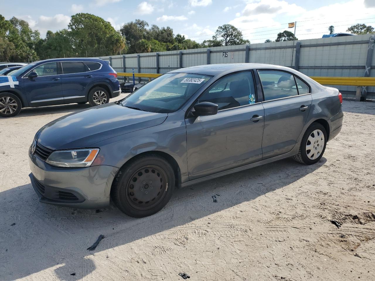 VOLKSWAGEN JETTA BASE 2012