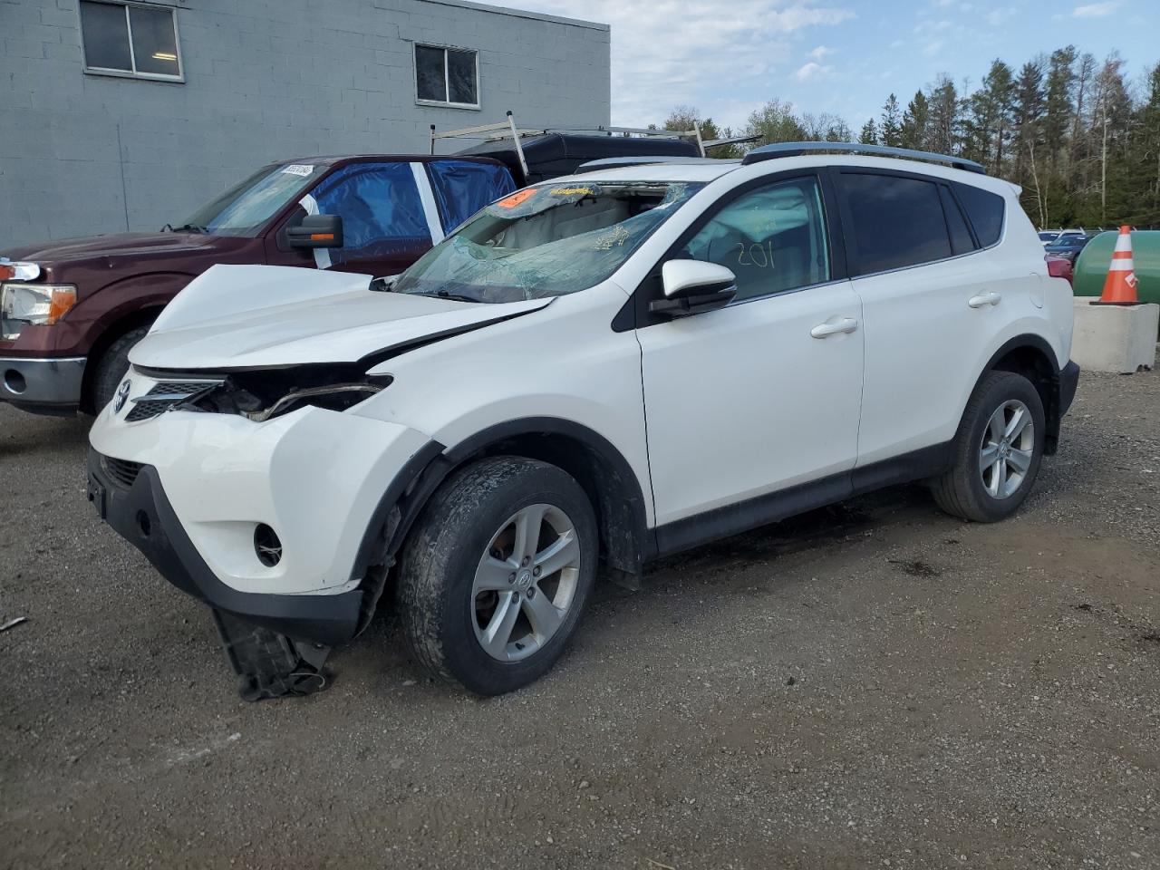TOYOTA RAV4 XLE 2014