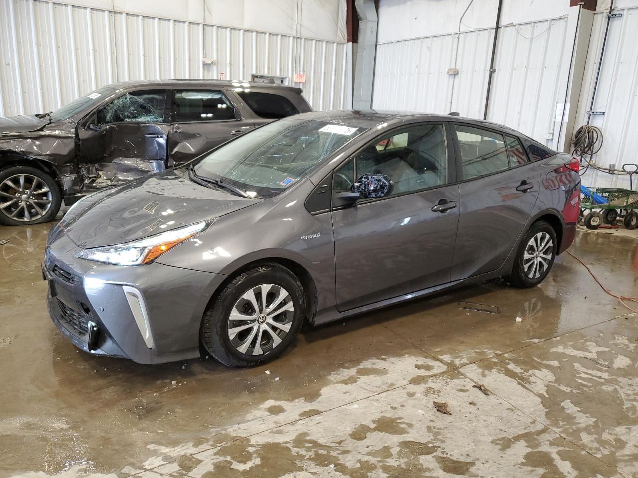 TOYOTA PRIUS LE 2021