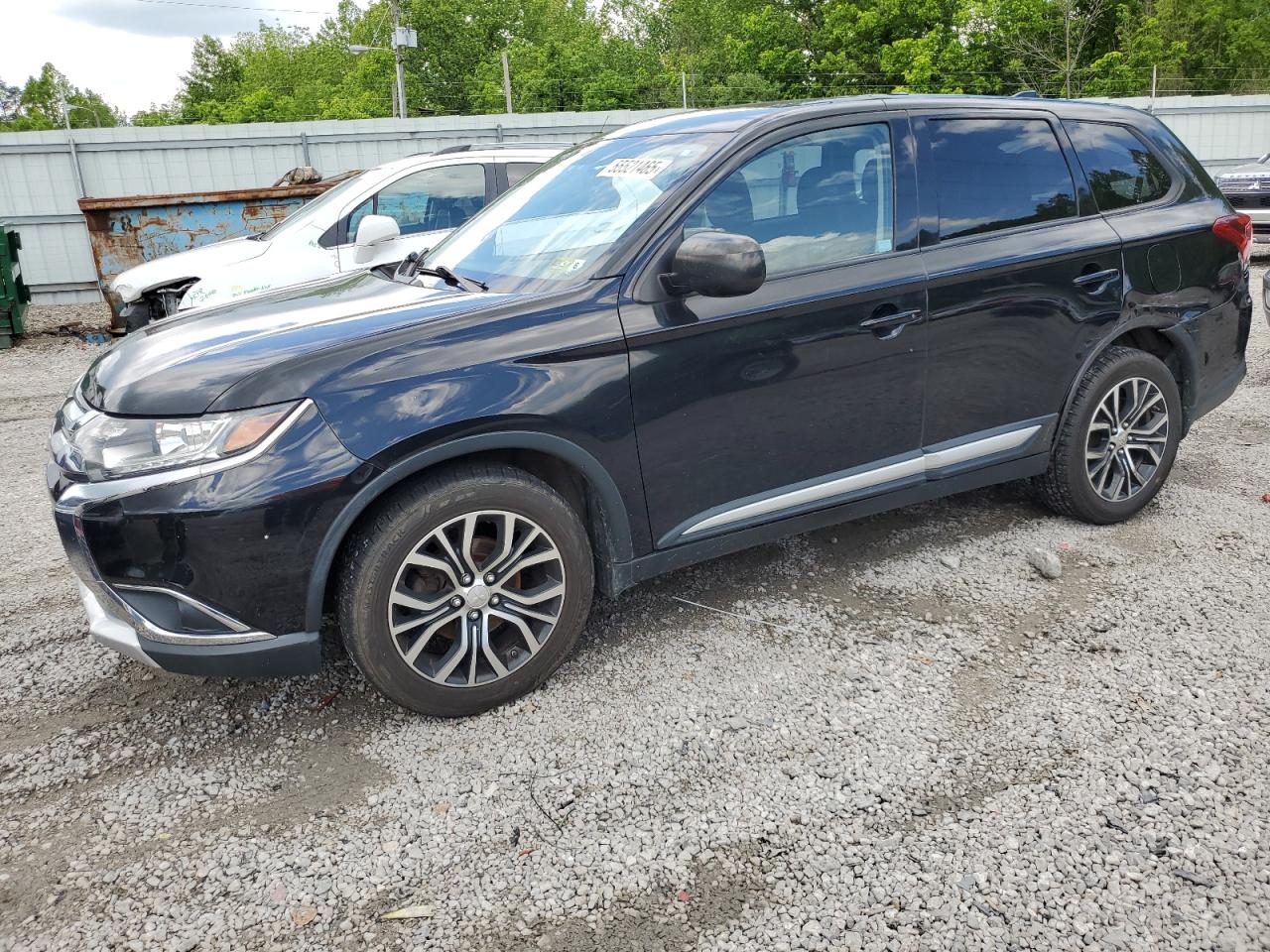 MITSUBISHI OUTLANDER 2017