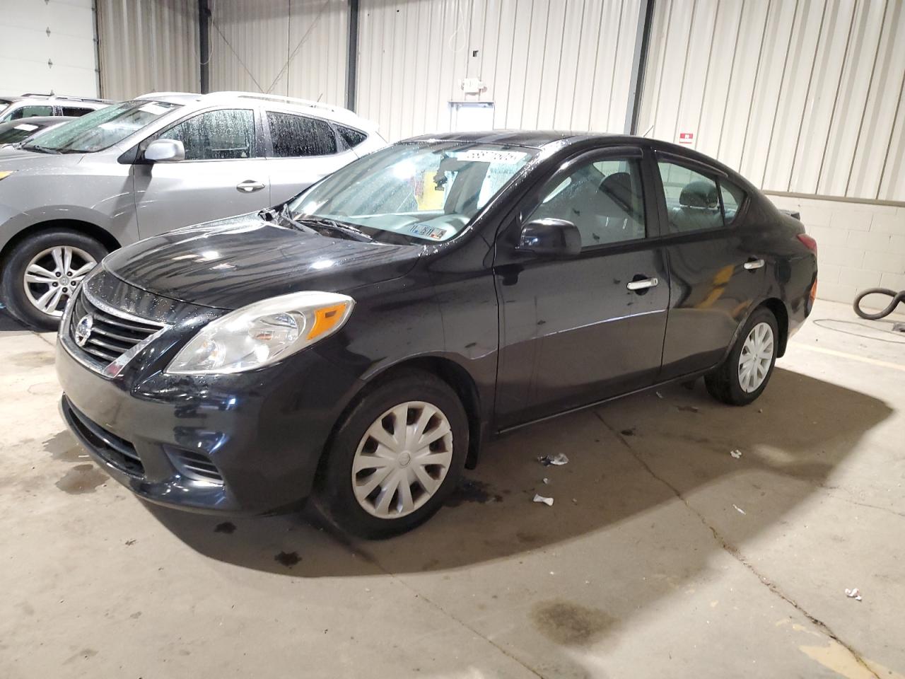 NISSAN VERSA S 2013