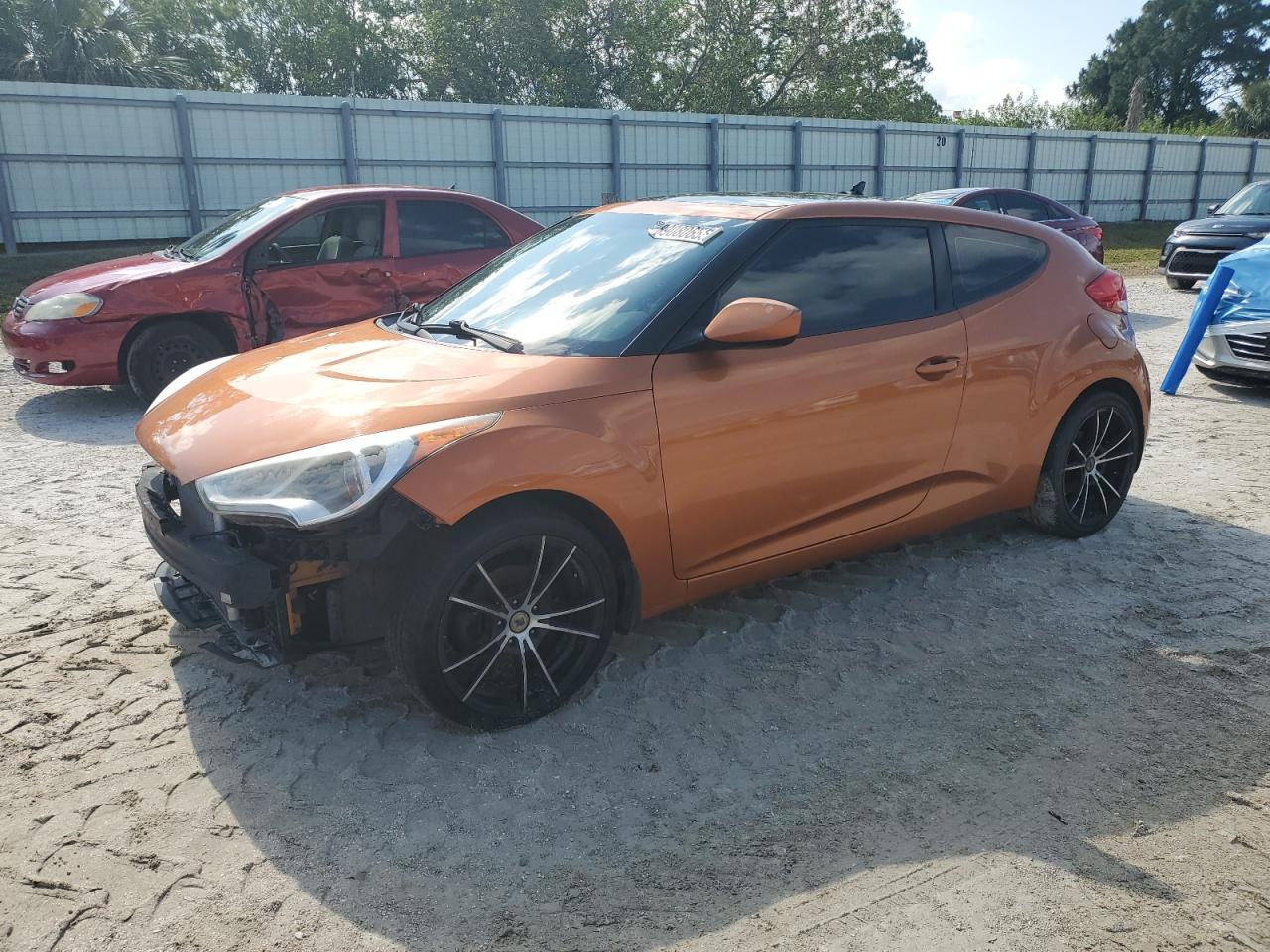 HYUNDAI VELOSTER 2016