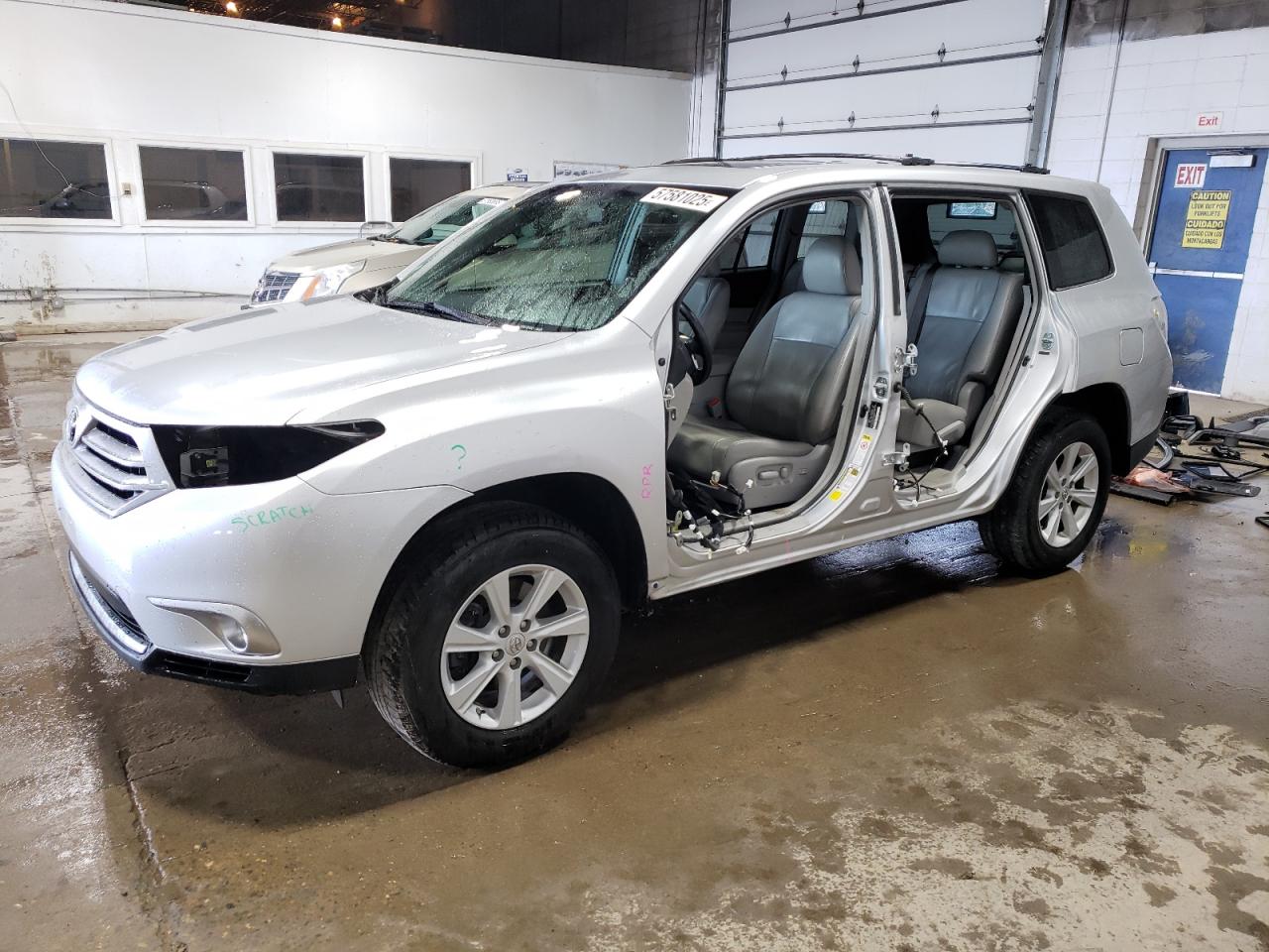 TOYOTA HIGHLANDER 2012