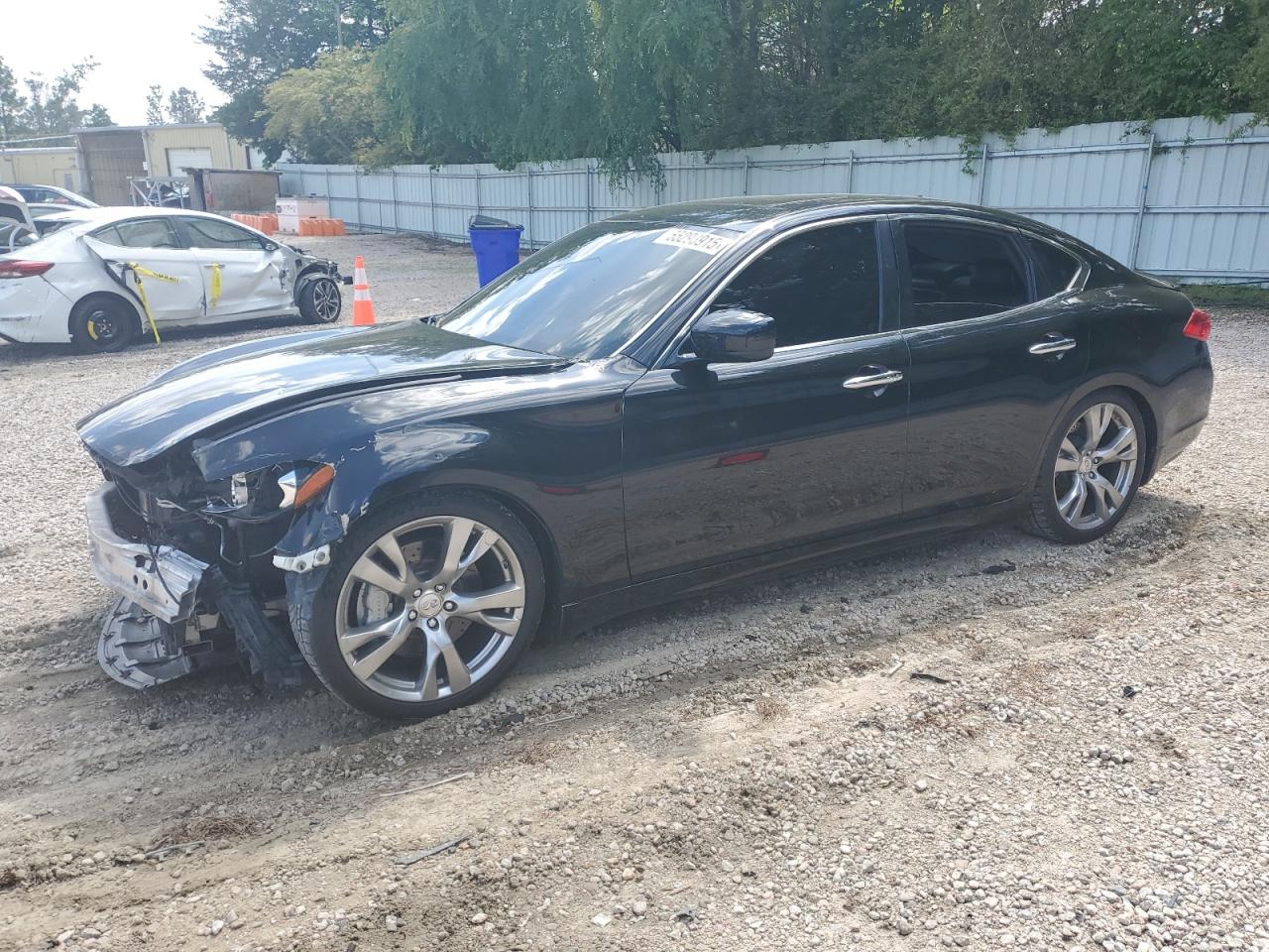 INFINITI M37 2013