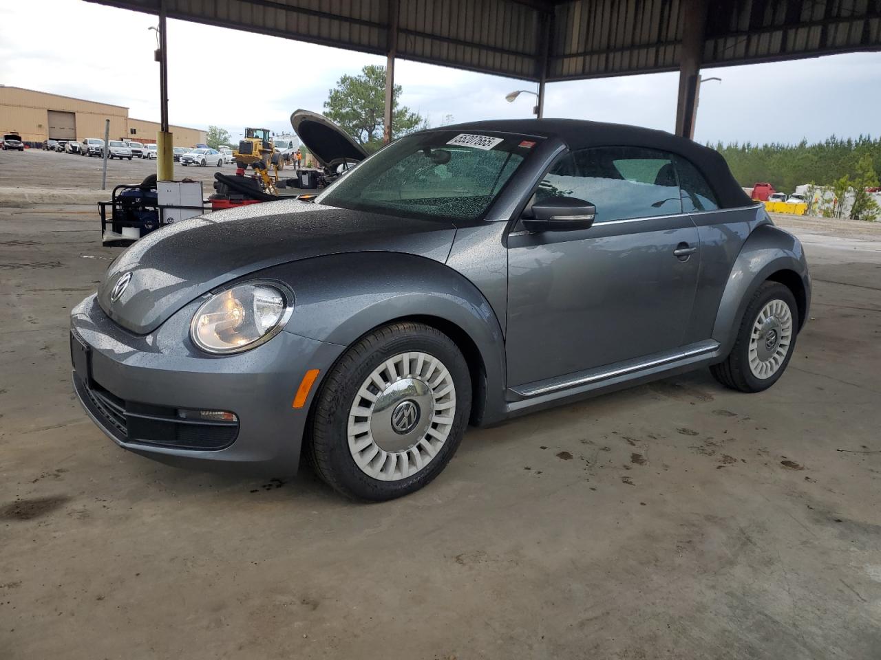 VOLKSWAGEN BEETLE 2014