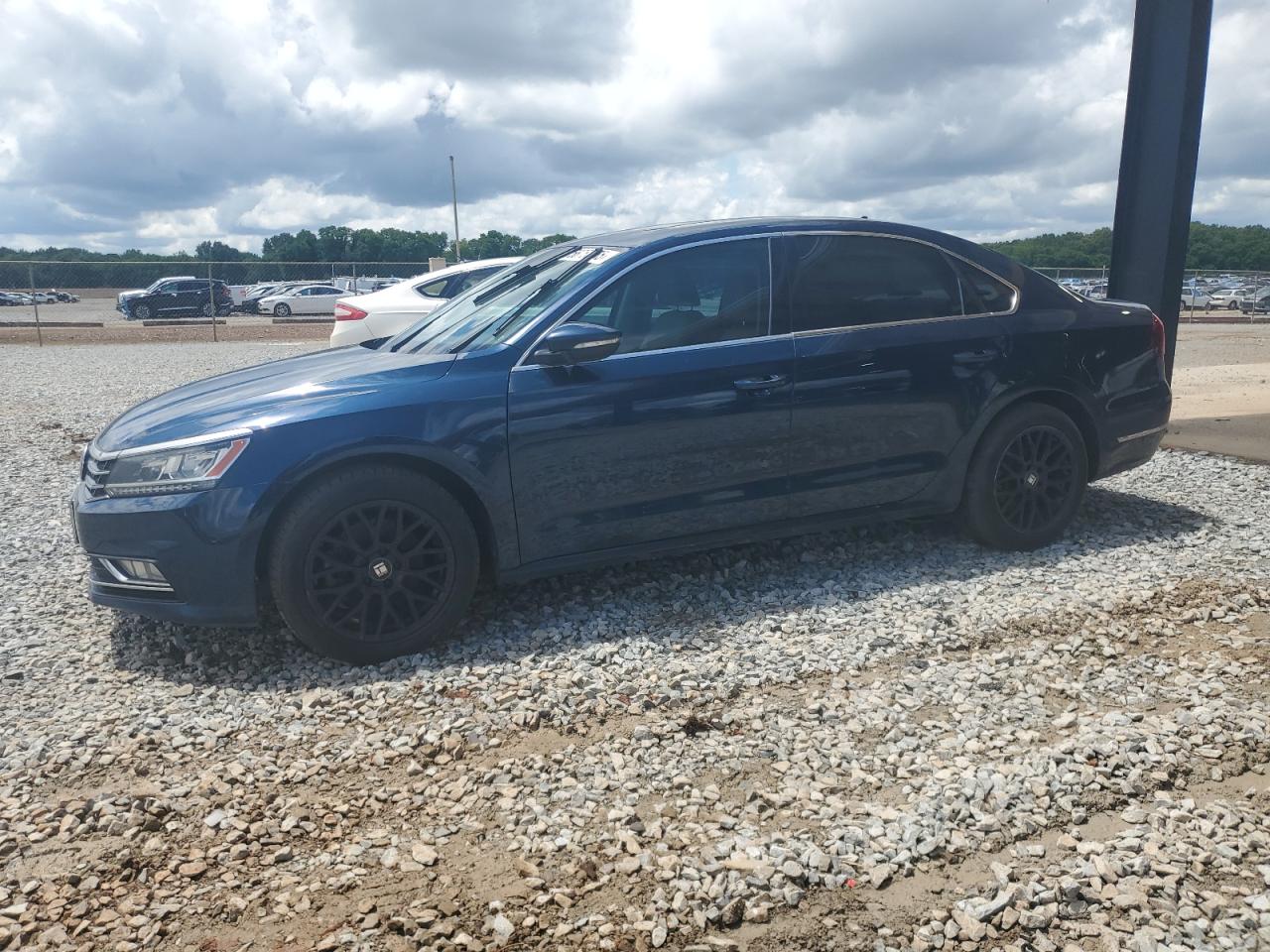 VOLKSWAGEN PASSAT SE 2018