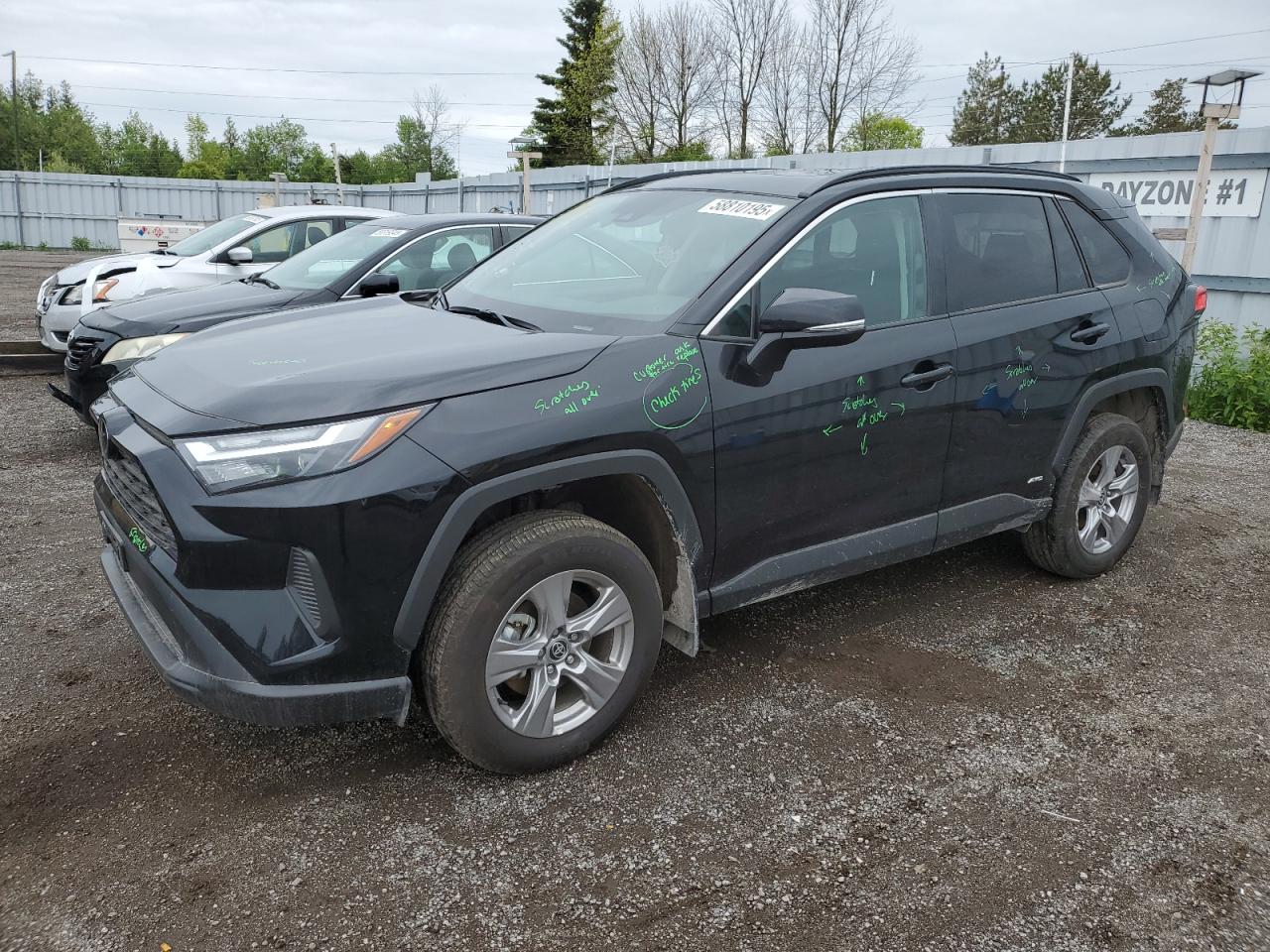 TOYOTA RAV4 XLE 2025