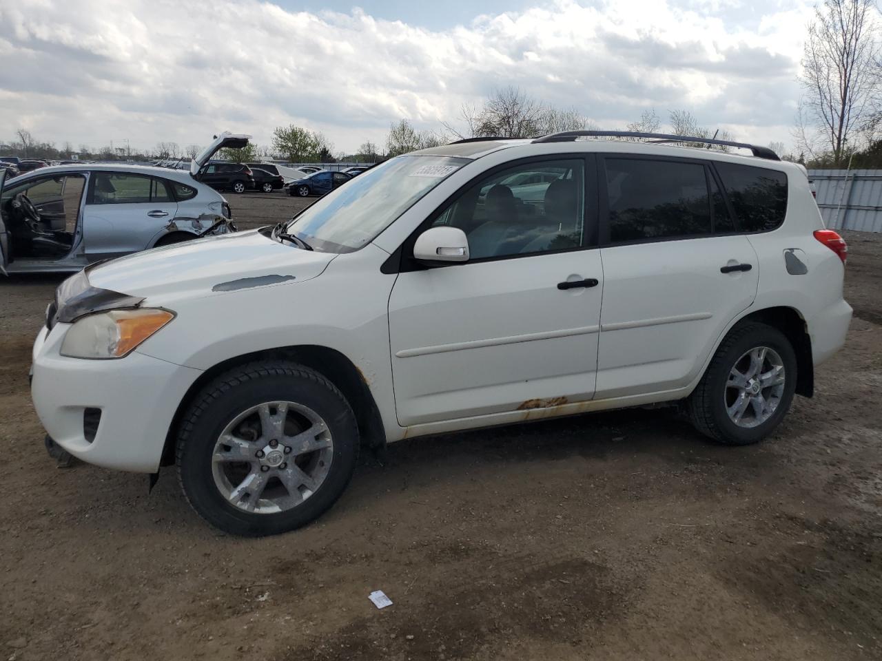 TOYOTA RAV4 2009