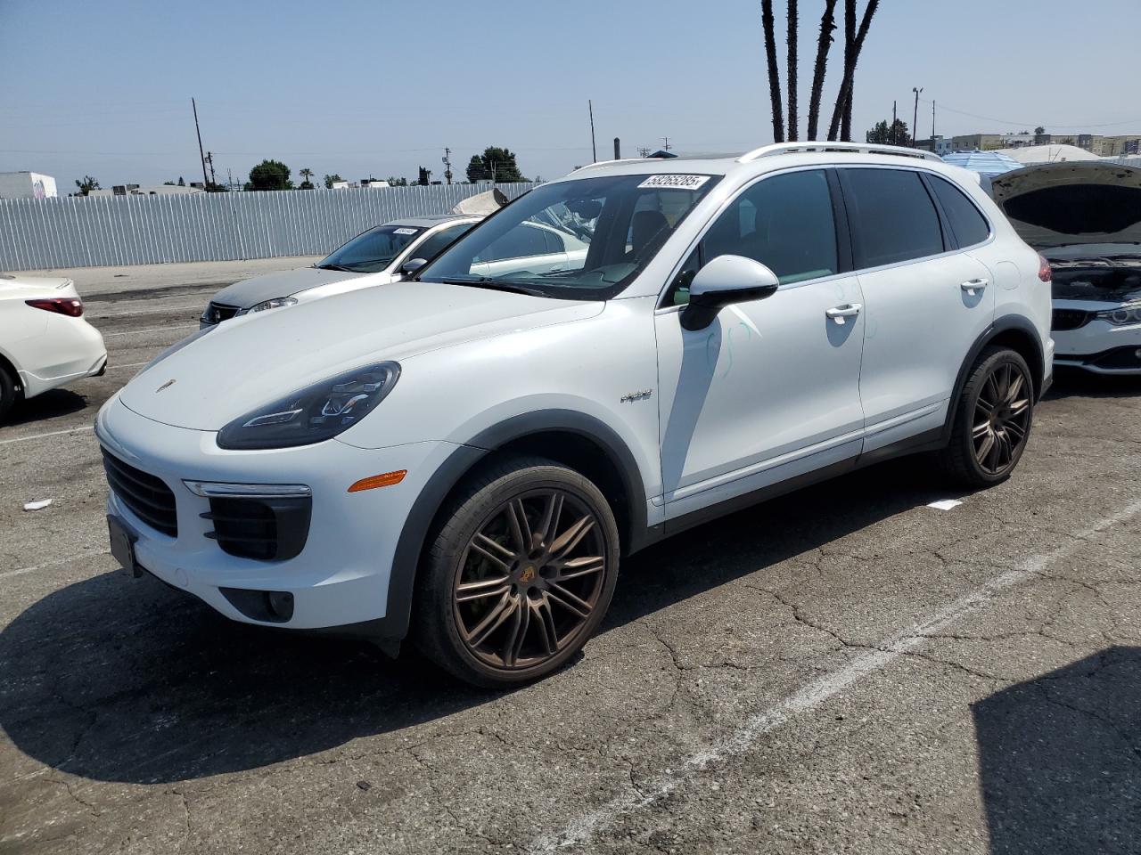 PORSCHE CAYENNE SE 2015