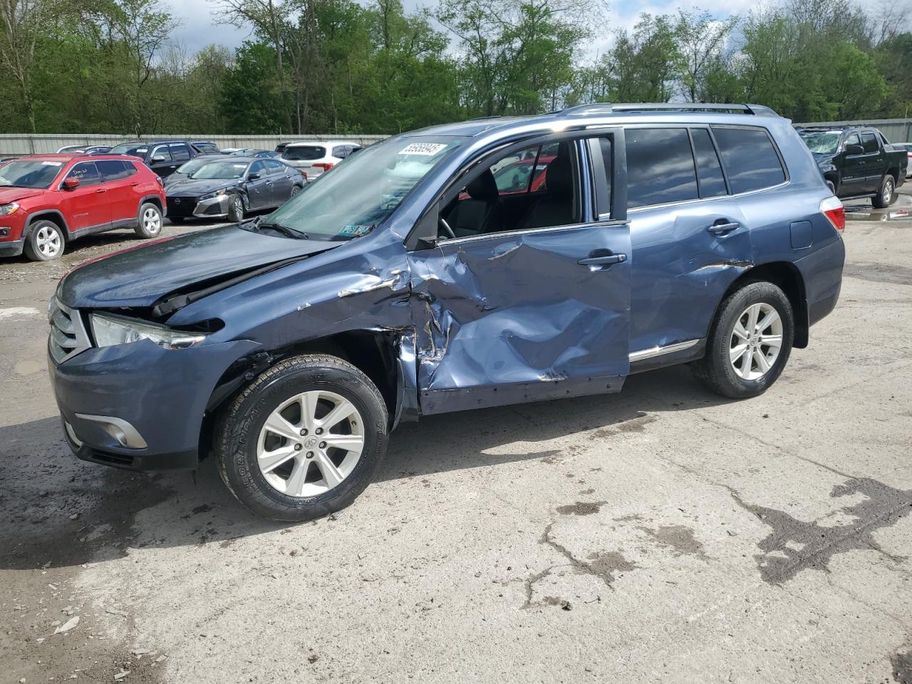 TOYOTA HIGHLANDER 2013