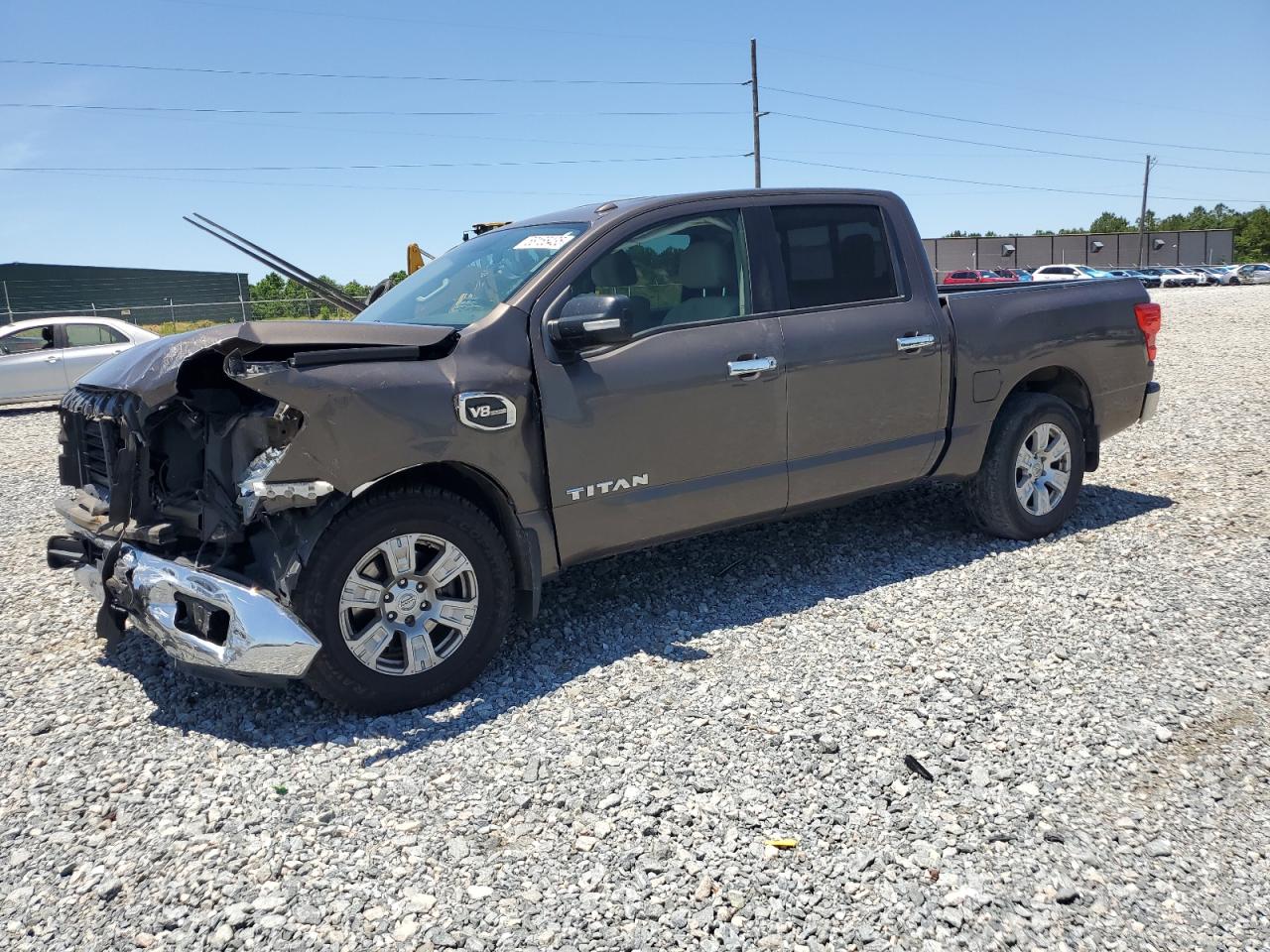 NISSAN TITAN 2017