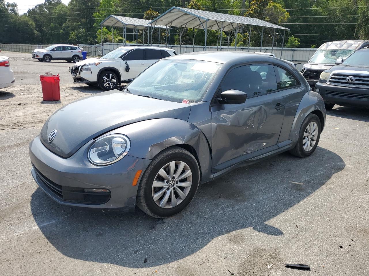 VOLKSWAGEN BEETLE 2013