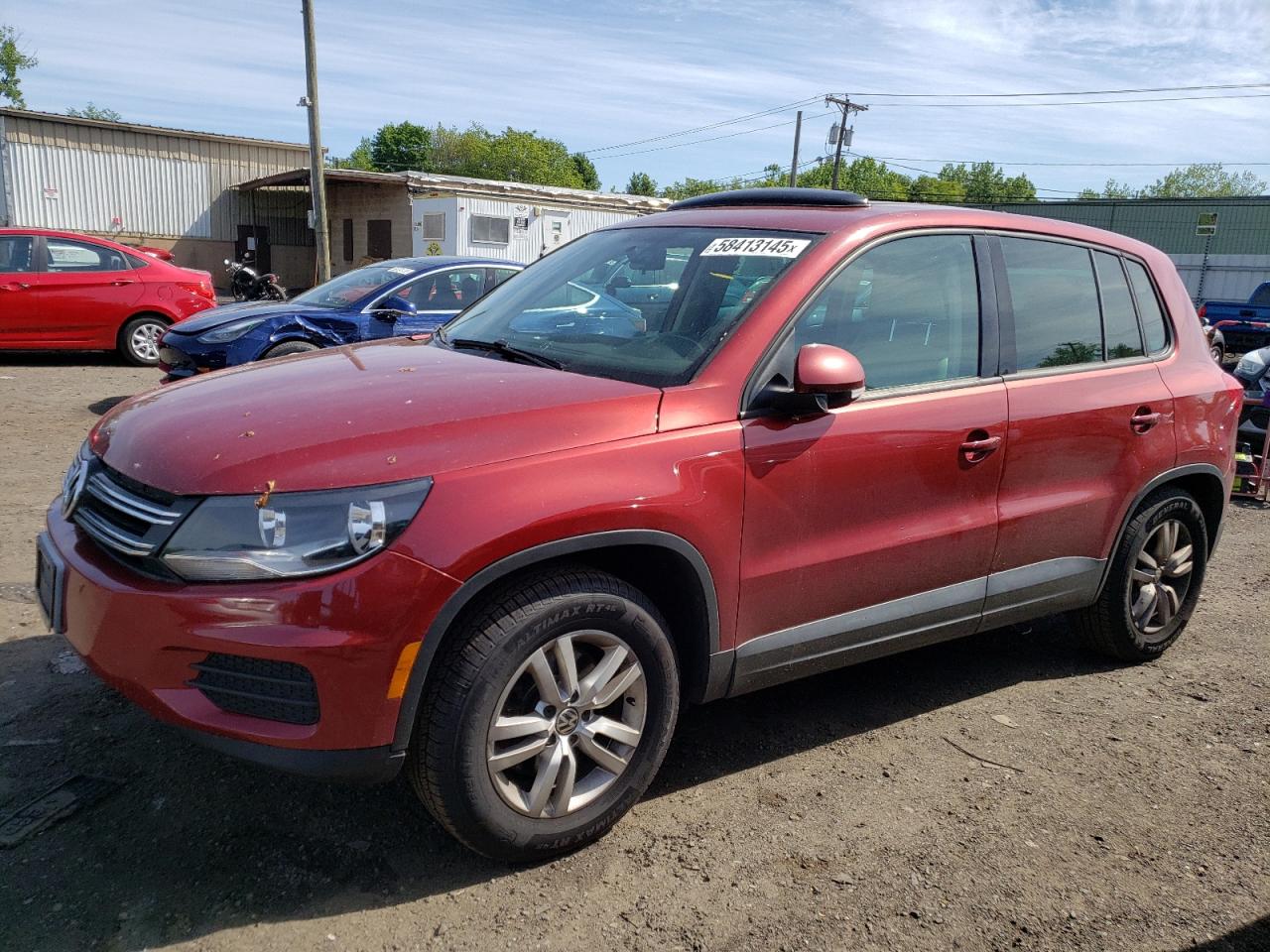 VOLKSWAGEN TIGUAN S 2012