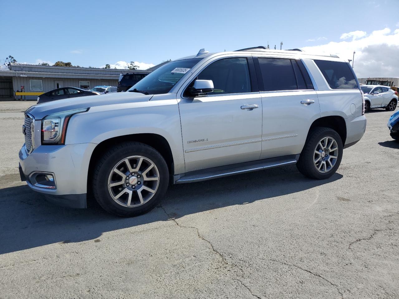 GMC YUKON DENA 2015