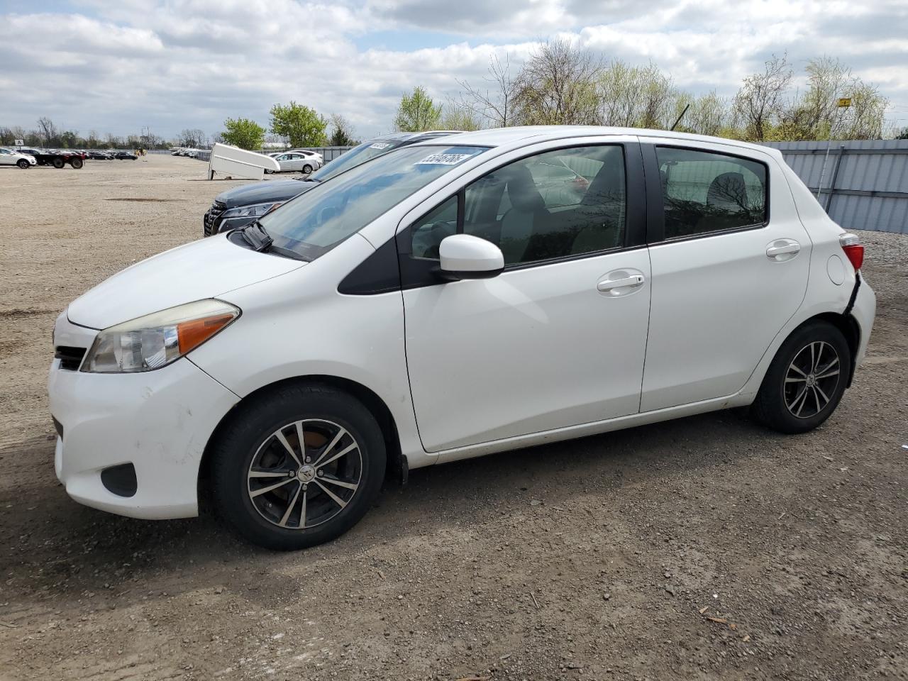 TOYOTA YARIS 2012